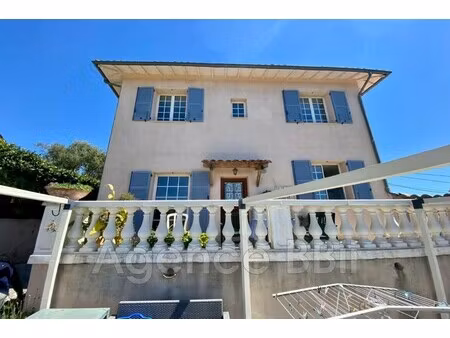 maison de luxe à vendre dans le quartier la costière