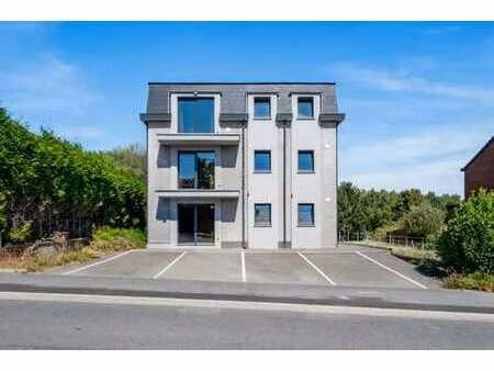 appartement récent 2 chambres terrasse et jardin