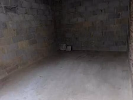 garage avec dépôt à louer à martelange