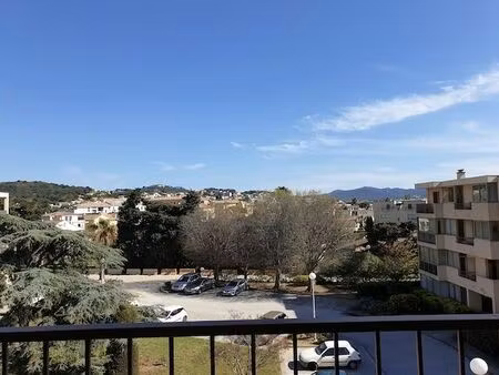 location appartement 3 pièces 69 m² à sanary-sur-mer (83110)