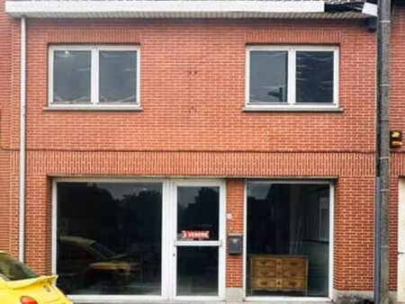 sous option - bâtiment fort potentiel- local commercial+pos