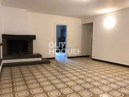 maison de ville à louer