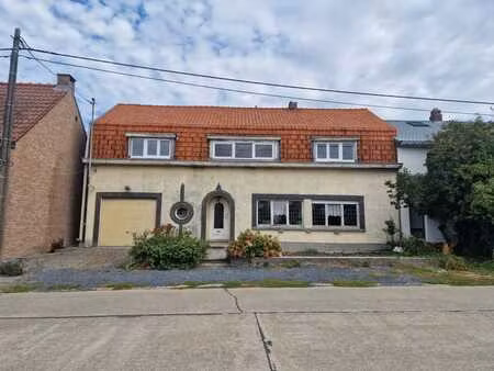 maison 3 chambres avec parcelle agricole et petit bâtimen...