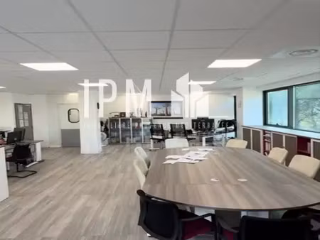 a louer bureaux de 96 m² - 13600 la ciotat