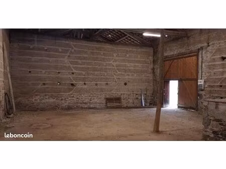 parking 130 m² peschadoires