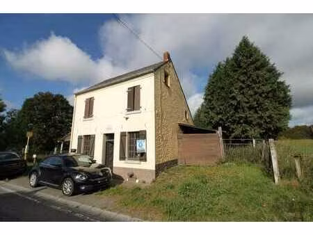 maison 2 chambres sur un terrain de plus de 90 ares !