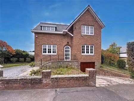 maison 4 façades située à tarcienne