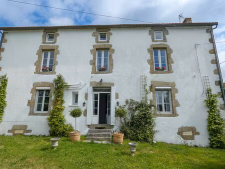 maison à vendre à la chapelle-saint-étienne (79240) - deux-sèvres