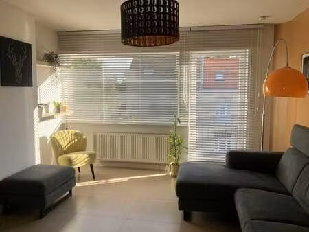 appartement duplex avec 3 chambres (visite en français)