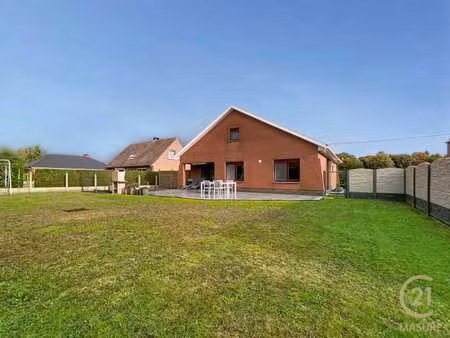 vendu!!!! villa 4 chambres peb c