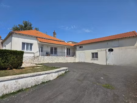 maison 6 pièces 121 m² à vendre / acheter civray 86400 ? | era immobilier