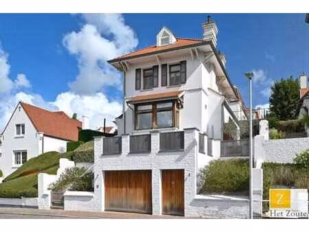 villa prête à emménager au cœur de duinbergen