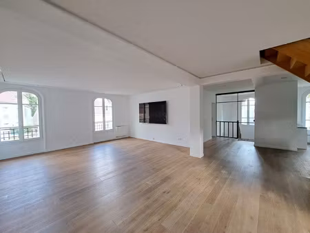 appartement centre-ville historique de senlis en duplex avec