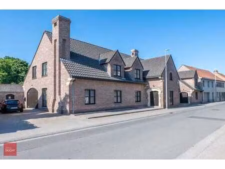 zeer ruime en verzorgde praktijkwoning of cohousing