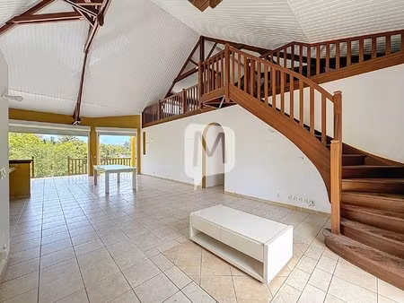 dpt guyane  à vendre matoury maison t6 de 235 m2 avec piscine sur un terrain de 2000 m2