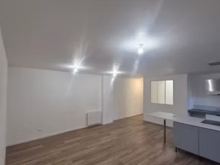 location appartement 3 pièces 63 m² à argentré-du-plessis (35370)  650 €