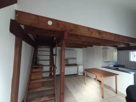 location meublée appartement 2 pièces 45 m² à saint-louis-de-montferrand (33440)  600 €