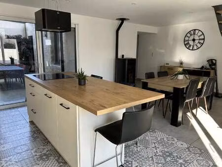 vente maison à la chapelle-saint-laurent (79430) : à vendre / 117m² la chapelle-saint-laur