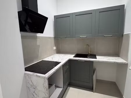 location meublée appartement 1 pièce 19.58 m² à marseille 1er (13001)  655 €