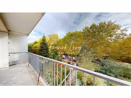 superbe 2 pièces rénové avec balcon à neuilly-sur-seine