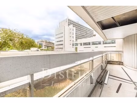 javel / balard - a renover - appartement de 114m² avec 3 chambres et terrasse. parking en 