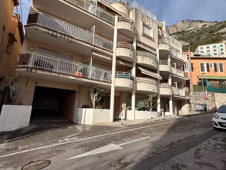 cap d'ail - garage fermé - résidence fermée