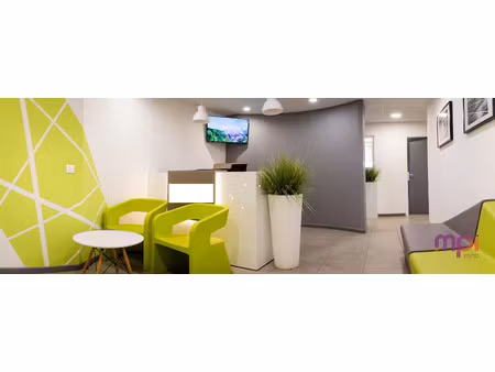 location locaux professionnels 159.27 m² à ducos (97224)  3 185 €