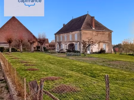 maison de maitre sur plus d'1 4 hectare + dépendances