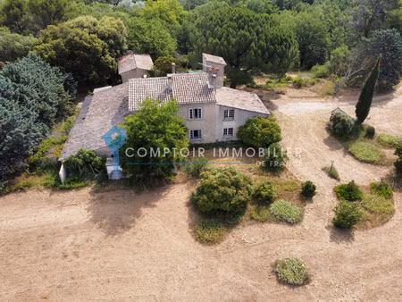 mas 7pièce(s) 4chambre(s) 151 m² maubec (84660)