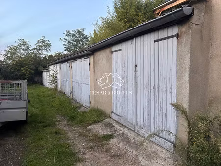 lot de 7 garages (+3 en sus) loué roanne 42300