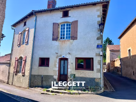 maison 6 pièce(s)  le vigeant