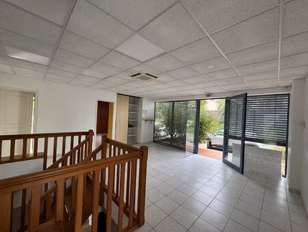vente immeuble 13 pièces  223.00m²  l'isle