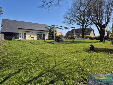 corps de ferme de 118m2  grange  bureau  piscine...