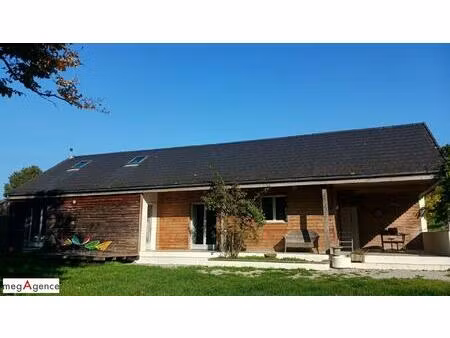 idéal pour une famille souhaitant vie chaleureuse et conviviale