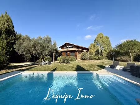 villa en bois 180m2 avec garage piscine et terrain