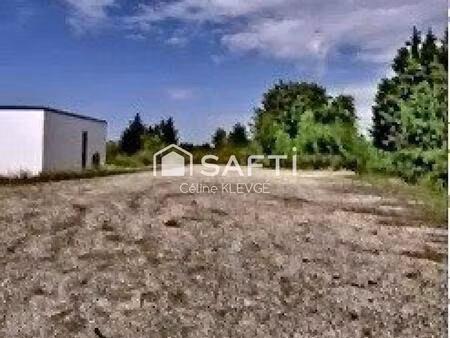 terrain constructible viabilise 1613m²