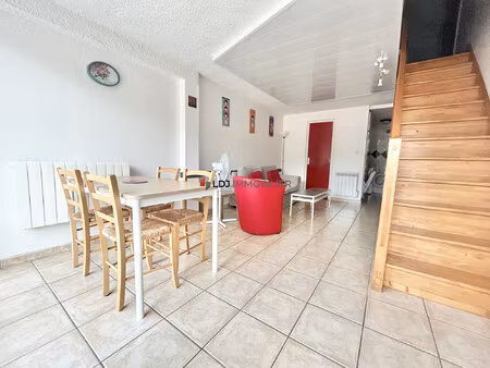 charmante maisonnette en duplex avec terrasse et parking privati