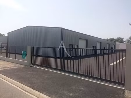 à louer local commercial 150 m² – 850 € |sallertaine