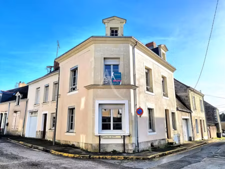vente immeuble 9 pièces 170 m² à châteauneuf-sur-sarthe (49330)  187 000 €