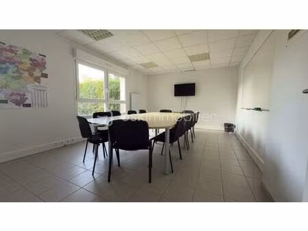 bureau de 269 m² à arras