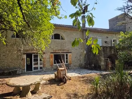vente maison 9 pièces 262 m² à lamagdelaine (46090)  244 950 €