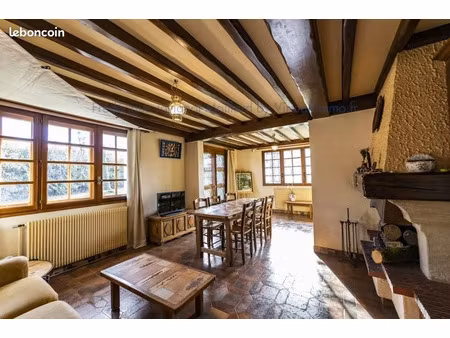 vente maison 4 pièces 309 m² à pont-de-poitte (39130)  270 000 €