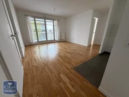 location appartement 3 pièces 54m² puteaux 92800