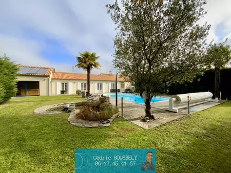 vente maison 9 pièces 274m2 saint-savinien 17350 - 449000 € - surface privée