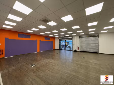 location local commercial 148m² yvetot 76190