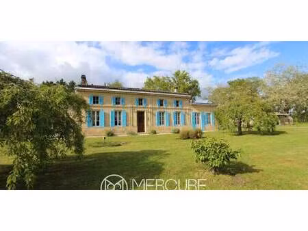 maison avec piscine civrac-de-blaye (33)