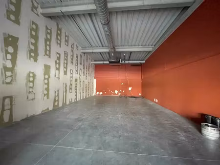 a louer - local commercial - 161 m2 - zc jaux/venette