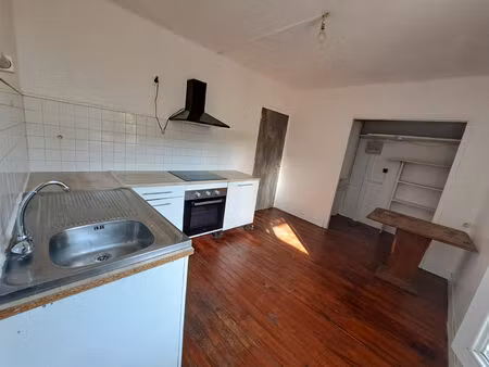location appartement 3 pièces  90.00m²  couiza