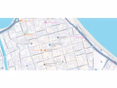 entrepôt 1400 m2 sur 2 niveau sur terrain de 1396 m²