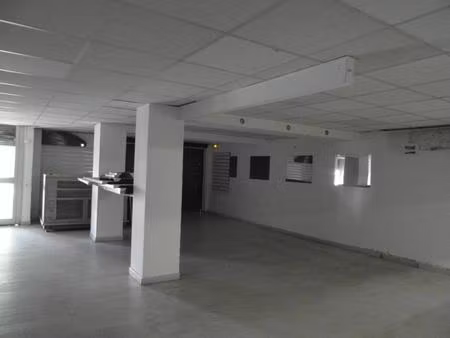 commercial ste clotilde - 140 m2
